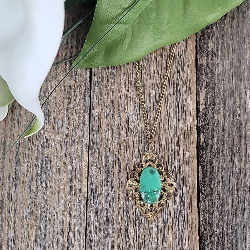 Unbranded filagree vintage necklace 18" length
